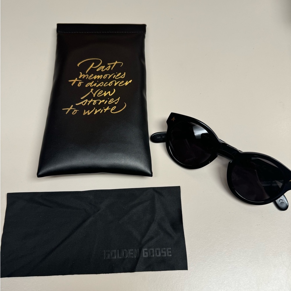 Golden Goose Cameron Panthos Sunglasses Unisex